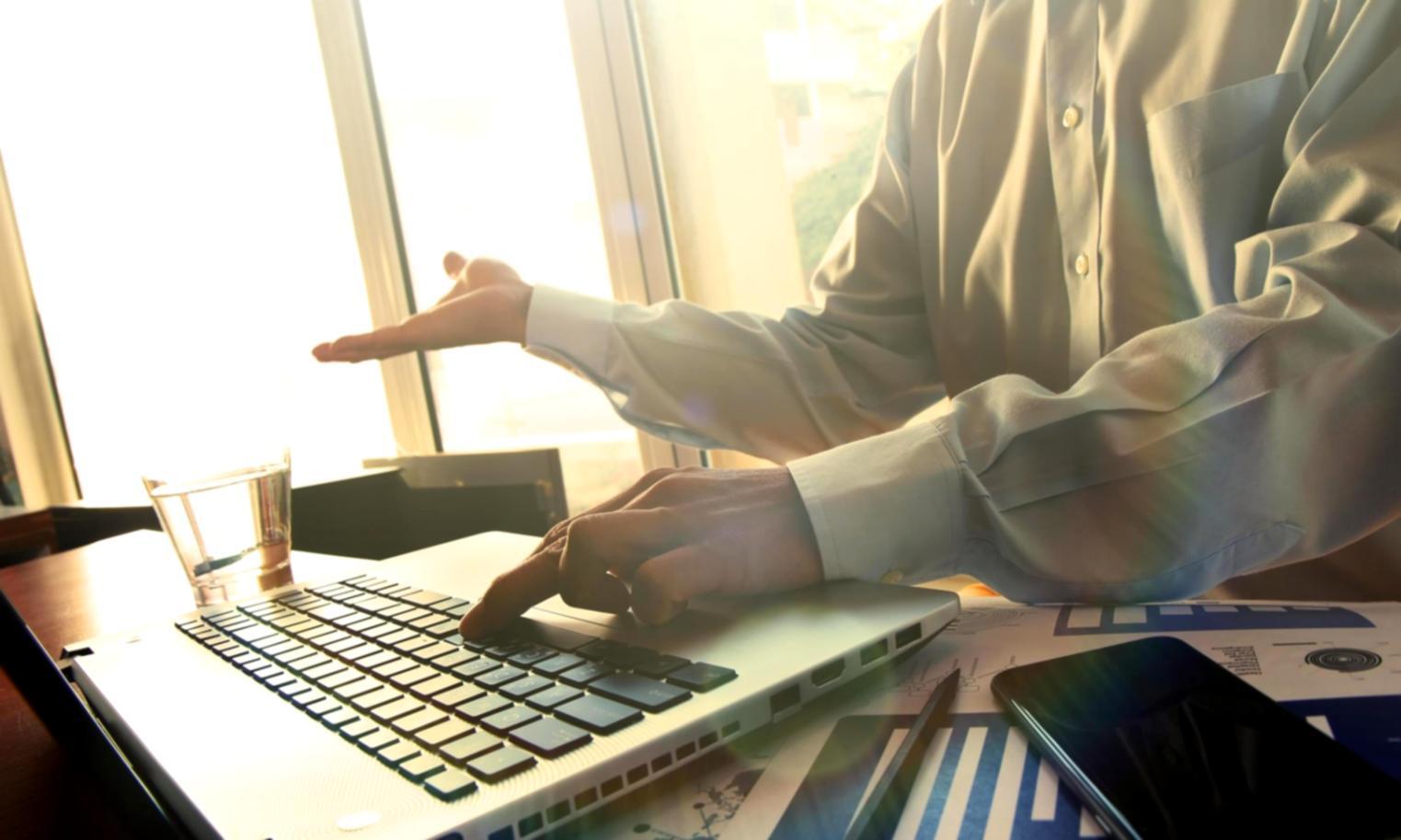 Sesiune interactivă de analiză a cuvintelor cheie